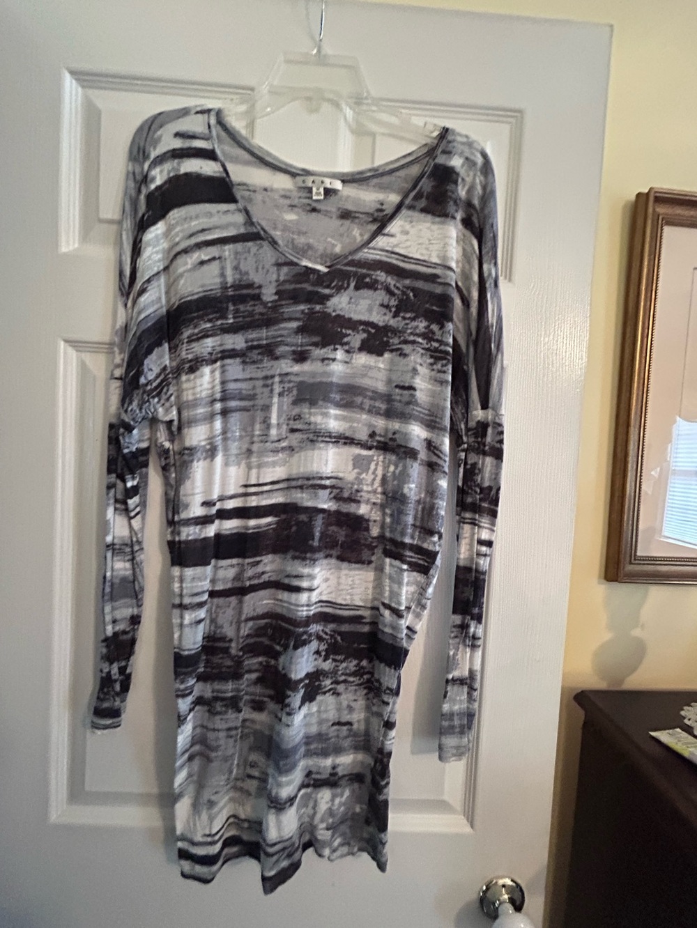 CAbi Black & White Abstract V-Neck Tunic M